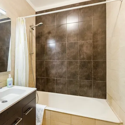 Rent this 2 bed apartment on 4455-013 Distrito de Leiria