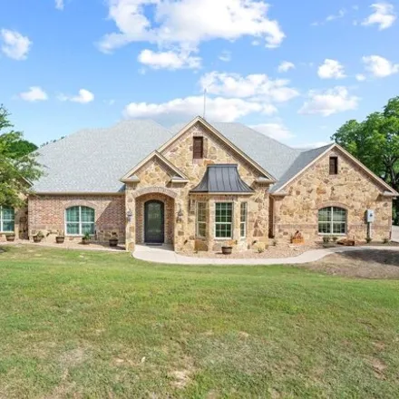 Buy this 5 bed house on 301 Arapahoe Rdg in Weatherford, Texas
