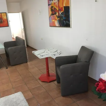 Rent this 2 bed apartment on Friesenwall 76 in 50672 Cologne, Germany