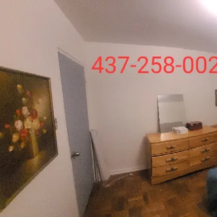 Image 4 - 22 Vanderhoof Avenue, Toronto, ON M4G 4E4, Canada - Room for rent