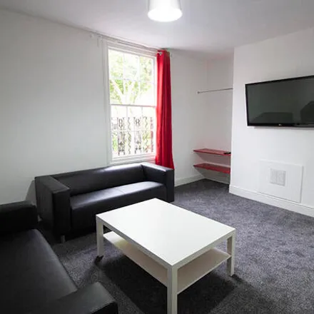 Rent this 6 bed apartment on Goodfellas Pizza in 121 Mansfield Road, Nottingham