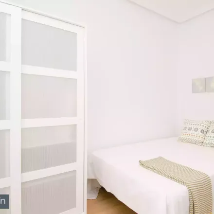 Image 1 - Carrera de San Francisco, 16, 28005 Madrid, Spain - Room for rent