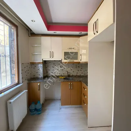 Rent this 2 bed apartment on Avcılar Teknik ve Endüstri Meslek Lisesi in Avcılar metrobüs girişi, 34310 Avcılar