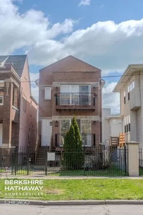 Buy this 3 bed condo on 6133 South Ellis Avenue in Chicago, IL 60637