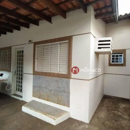 Buy this 3 bed house on Rua Florindo Salvador 300 in Coliseu, Londrina - PR