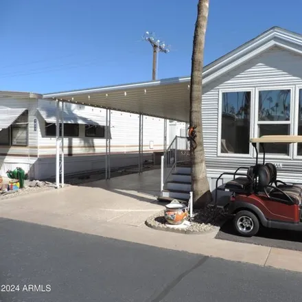 Buy this studio apartment on Shawnee Drive in Apache Junction, AZ 85119