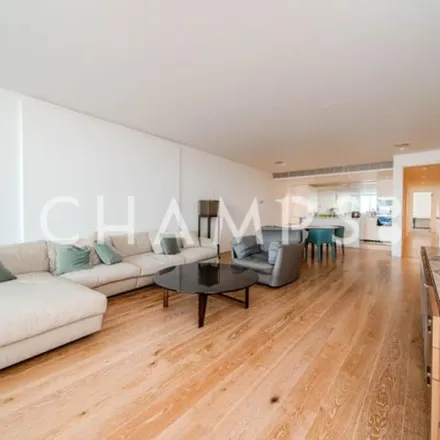 Image 9 - 136 Battersea Park Road, London, SW11 4LY, United Kingdom - Apartment for rent
