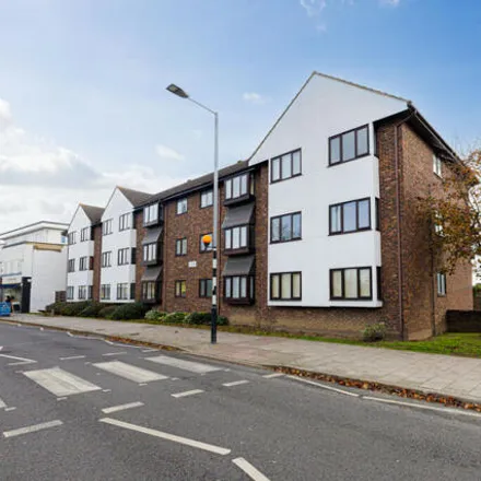 Buy this 1 bed apartment on Our Lady of Lourdes & St Joseph in 161 Leigh Road, Leigh on Sea