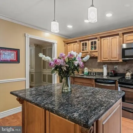 Image 6 - 1014 Hartley Court, Terrestria, Gloucester Township, NJ 08081, USA - Townhouse for sale