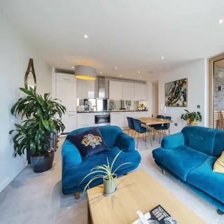 Buy this 2 bed apartment on énergie Fitness in Falcon Road, London
