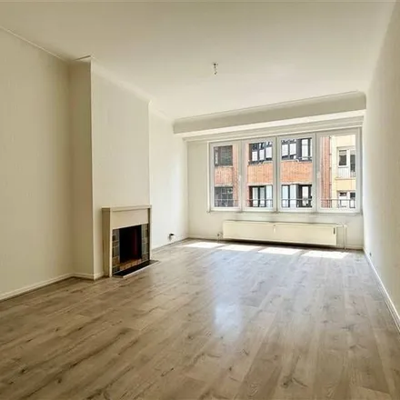 Rent this 1 bed apartment on Rue de l'Église - Kerkstraat 144 in 1150 Woluwe-Saint-Pierre - Sint-Pieters-Woluwe, Belgium