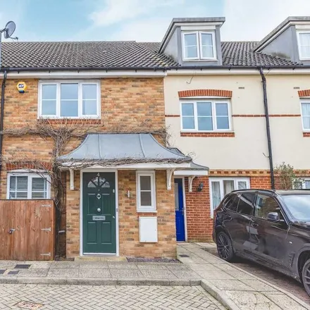 Rent this 3 bed townhouse on Appleby Close in London, UB8 3FE