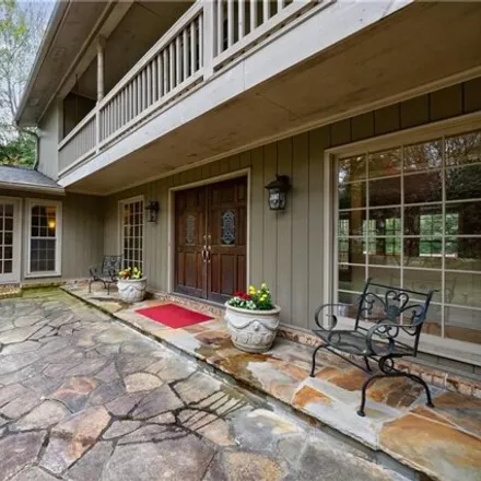 Image 5 - 7548 Chaparral Drive Northeast, Sandy Springs, GA 30350, USA - House for sale