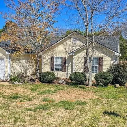 Rent this 3 bed house on 348 Shenandoah Circle in Winder, GA 30680