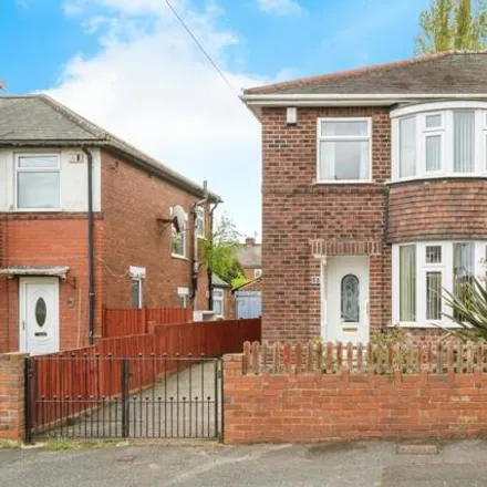 Buy this 3 bed duplex on Hardy Road in Doncaster, DN2 4DW