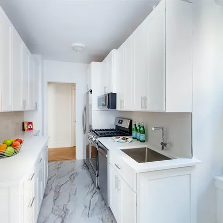 Image 2 - 390 RIVERSIDE DRIVE 5B in Morningside Heights - Apartment for sale