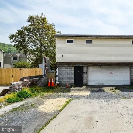 Buy this 2 bed house on 760 East Morton Street in Bethlehem, PA 18015