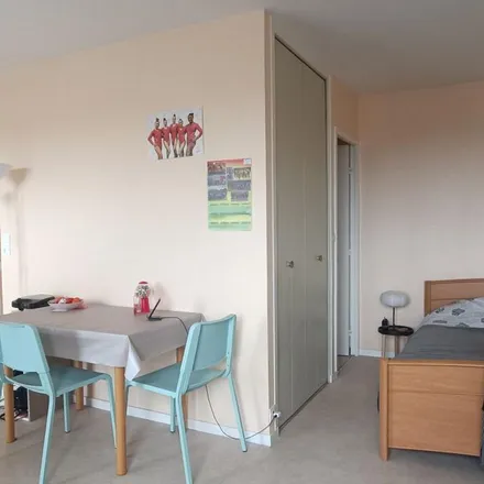 Image 6 - 8 Impasse en Cariottes, 21000 Dijon, France - Apartment for rent