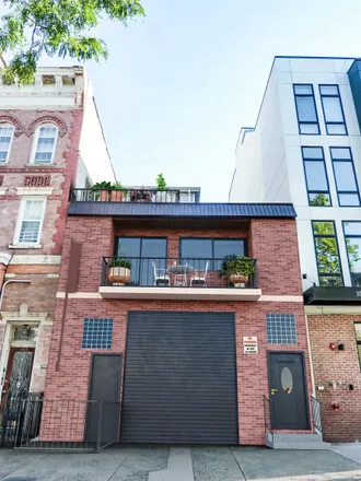 Buy this 6 bed loft on 289 3rd Street in Jersey City, NJ 07302