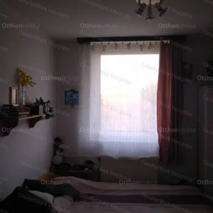 Image 3 - Generali, Veszprém, Óvári Ferenc utca, 8200, Hungary - Apartment for rent