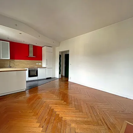 Rent this 2 bed apartment on 100 Rue de la République in 76000 Rouen, France