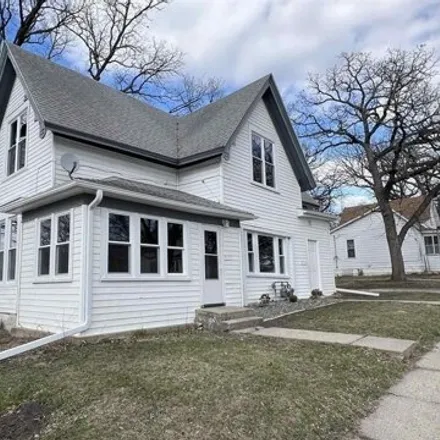 Buy this 4 bed house on 316 10th Street Northeast in Mason City, IA 50401