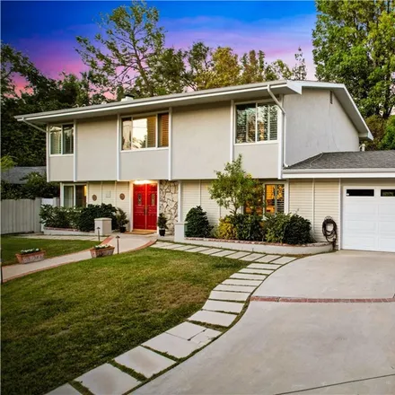 Image 5 - 5600 Valerie Avenue, Los Angeles, CA 91367, USA - House for sale