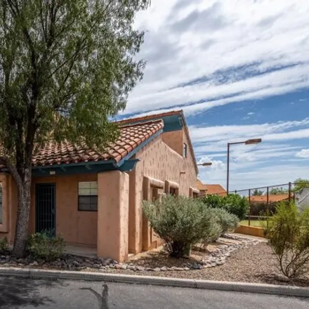 Image 2 - 7720 E Via Ventana Norte, Tucson, Arizona, 85750 - Townhouse for rent