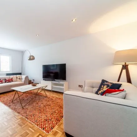 Rent this 3 bed apartment on Brook Road Stand in Brook Road South, London