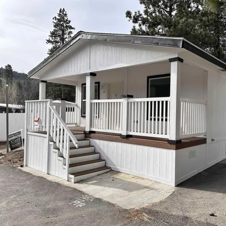 Buy this studio apartment on 76 Sequoia in Valley of Enchantment, Crestline