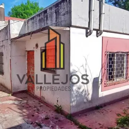 Buy this 3 bed house on 83 - Bartolomé Mitre 6999 in Villa Godoy Cruz, B1655 MTT José León Suárez