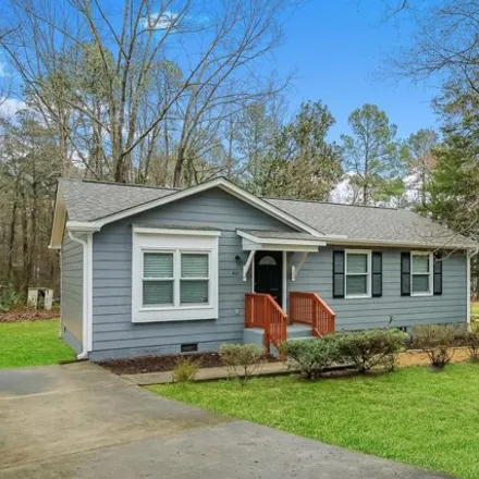 Rent this 3 bed house on Pine Run in Wake County, NC 27545