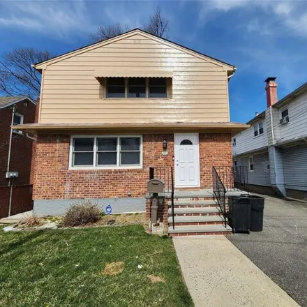 Rent this 3 bed house on 217 East Mineola Avenue in Village of Valley Stream, NY 11580