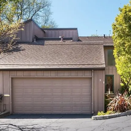 Buy this 2 bed house on 5 Josefa Court in Novato, CA 94949