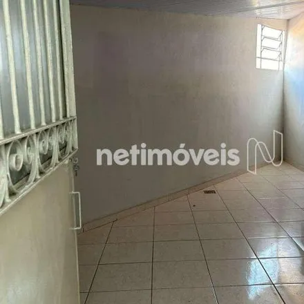 Rent this 2 bed house on Praça Timburi in Bonfim, Belo Horizonte - MG