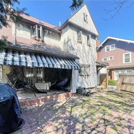 Image 2 - 410 Crossman Street, Jamestown, NY 14701, USA - House for sale
