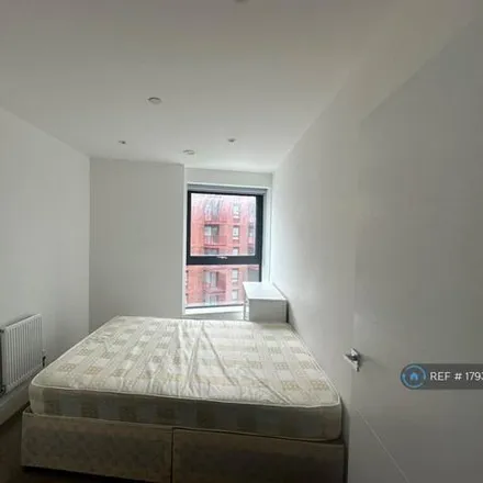 Image 5 - Acme Studios, 40 Leven Road, Bromley-by-Bow, London, E14 0GZ, United Kingdom - Apartment for rent