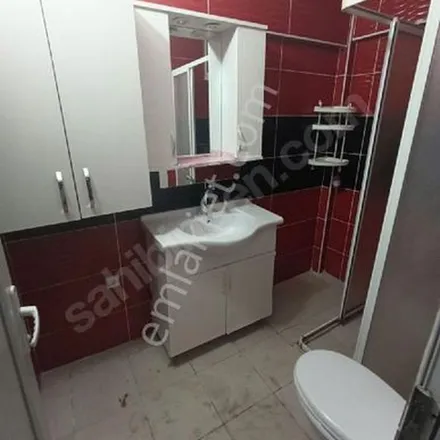 Rent this 2 bed apartment on unnamed road in 35150 Karabağlar, Turkey