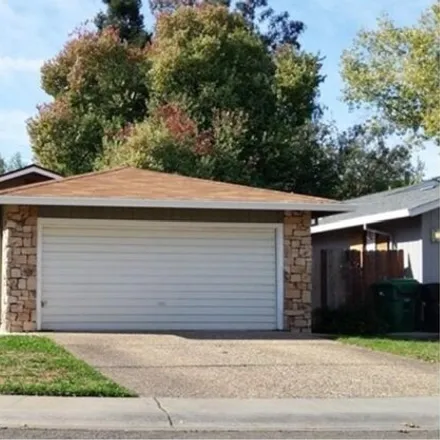 Buy this 2 bed house on 1007 Blue Ridge Avenue in Chico, CA 95973