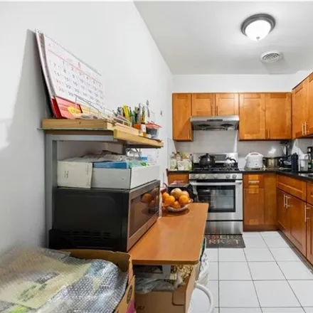 Image 6 - 1571 West 10th Street, New York, NY 11204, USA - Condo for sale