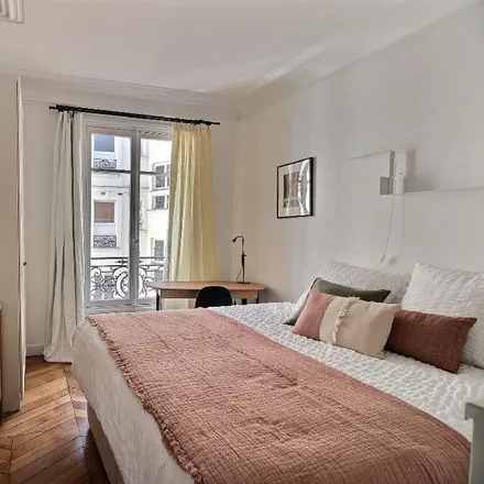 Image 8 - 1 Rue de Nesle, 75006 Paris, France - Apartment for rent