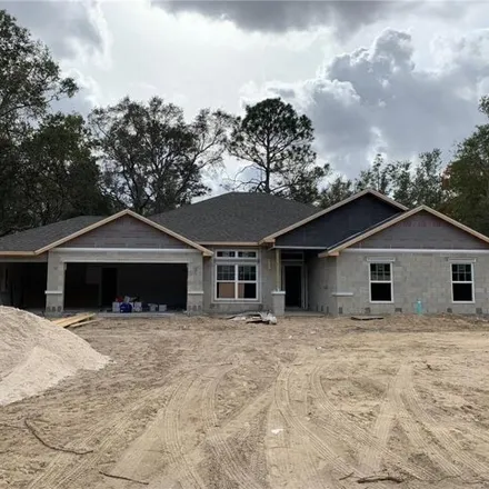 Buy this 4 bed house on 1800 West Mesa Verde Drive in Citrus County, FL 34465