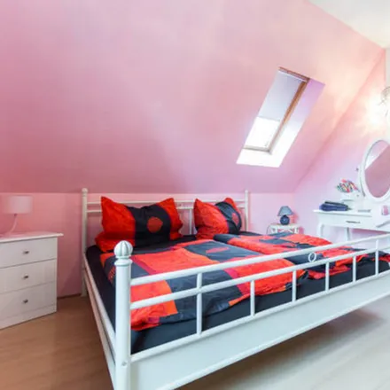Rent this 3 bed house on Berlin in Alt-Hohenschönhausen, DE