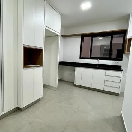 Buy this 3 bed apartment on Avenida Doutor Vicente Salles Guimarães in Alto Umuarama, Uberlândia - MG