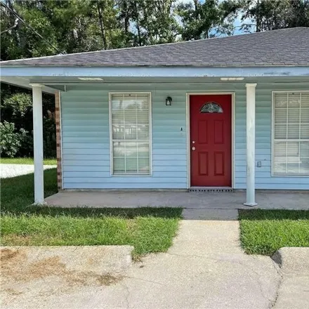 Rent this 2 bed house on 198 Mallard Drive in Woodbridge, Hammond