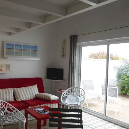 Image 2 - 17670 La Couarde-sur-Mer, France - House for rent