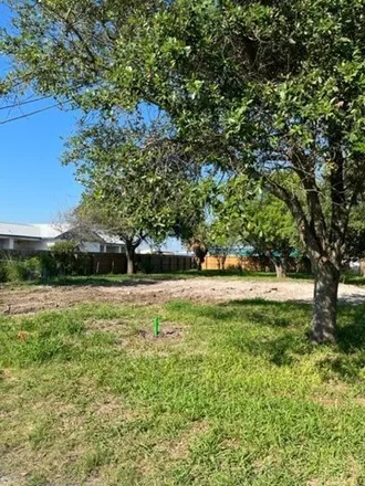 Image 4 - 557 North Church Street, Rockport, TX 78382, USA - House for sale