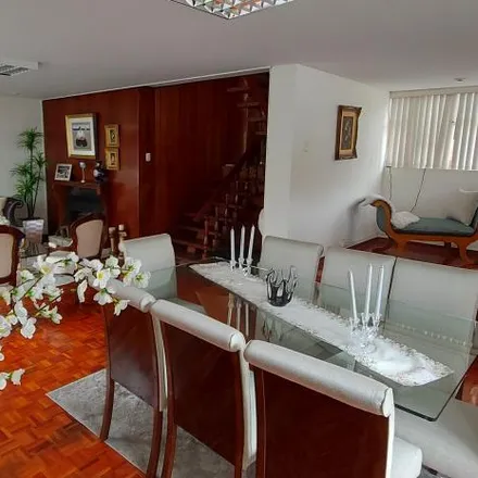 Rent this studio house on Calle 25 de Mayo in Miraflores, Lima Metropolitan Area 15048