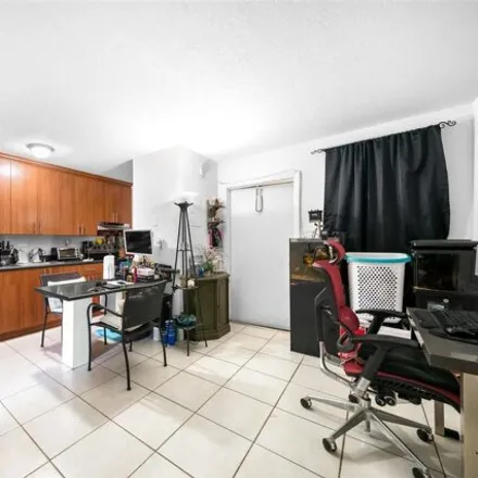 Image 3 - 4081 N Dixie Hwy Apt 27, Oakland Park, Florida, 33334 - Condo for sale