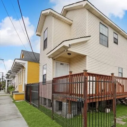 Buy this 6 bed house on 1200 Saint Ferdinand Street in Faubourg Marigny, New Orleans